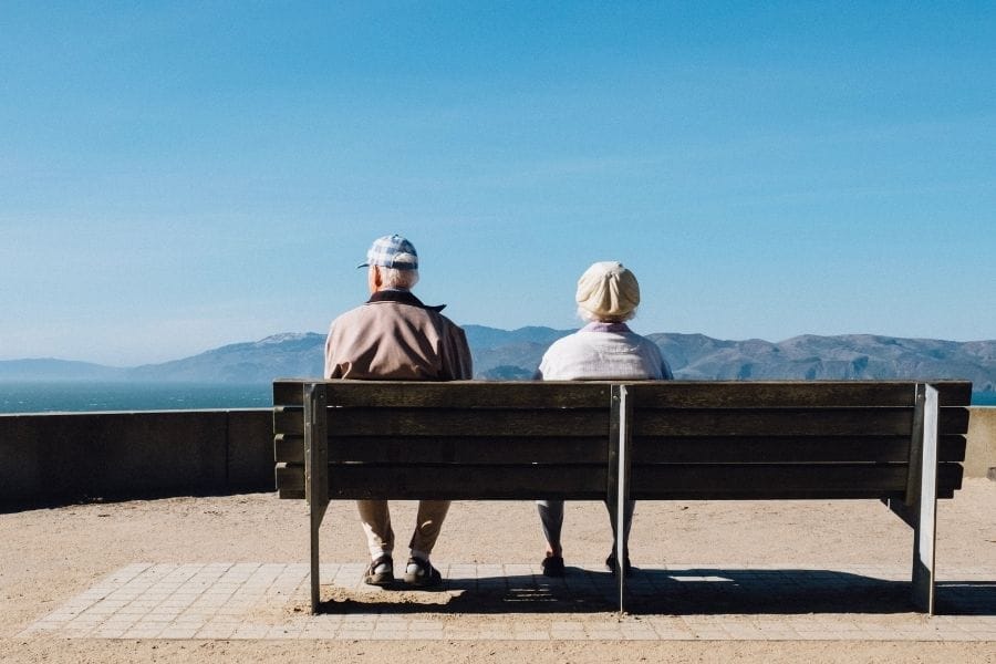 Witaminy dla seniora – co suplementują seniorzy?