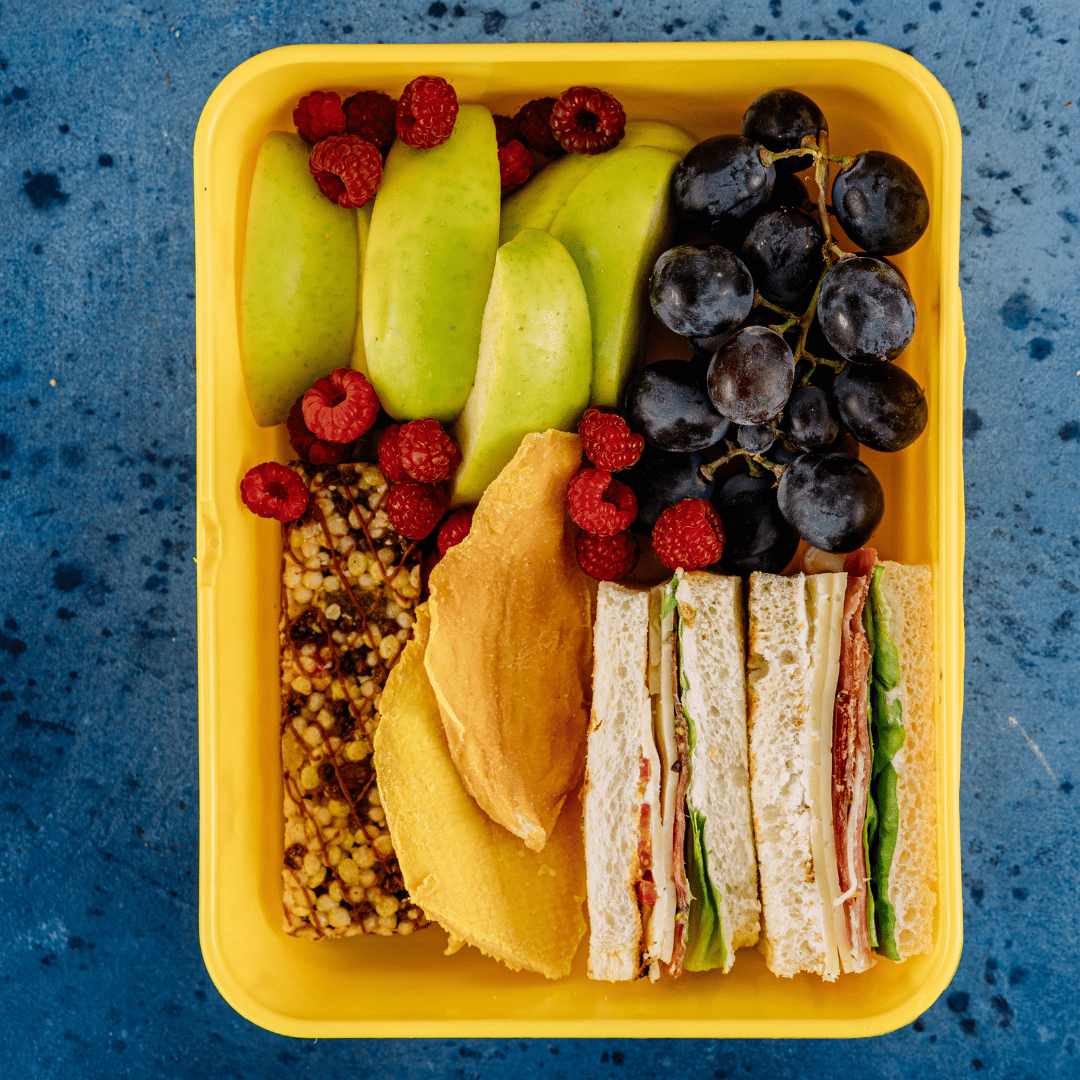 5 pomysłów na zdrowe lunchboxy dla studentów – jak zadbać o zrównoważony posiłek na uczelnię?