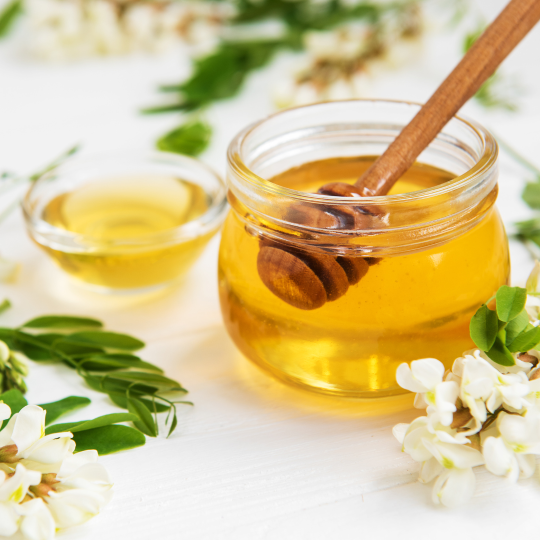 Miód akacjowy - właściwości lecznicze, zastosowanie i jak wpływa na poziom cukru we krwi?