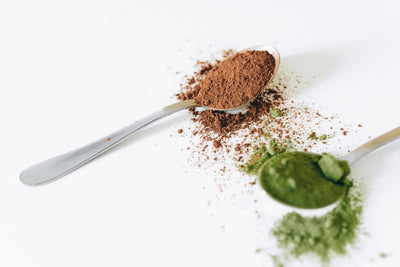 Matcha a trądzik – czy może pomóc?